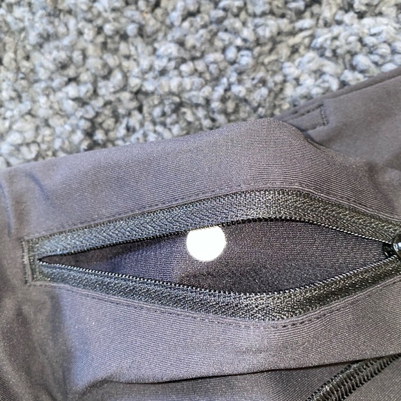 Lululemon leggings size 6 - Picture 5 of 7
